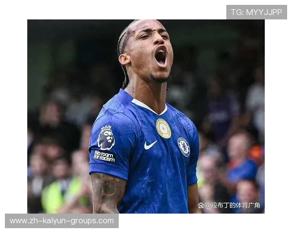 切尔西中场插上助攻前锋成功完成配合